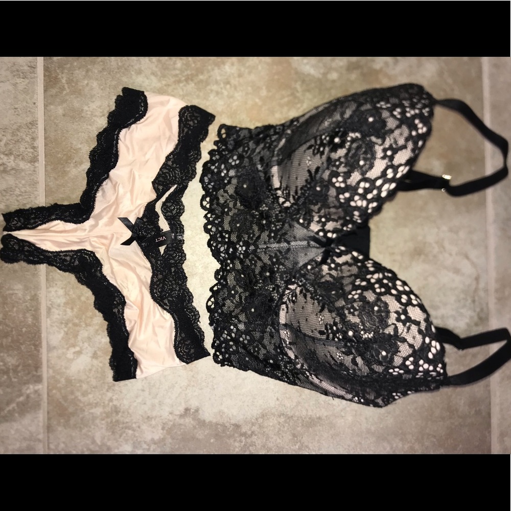 **ITEM SOLD** 34DD Buste Style Bra and Panty by VS